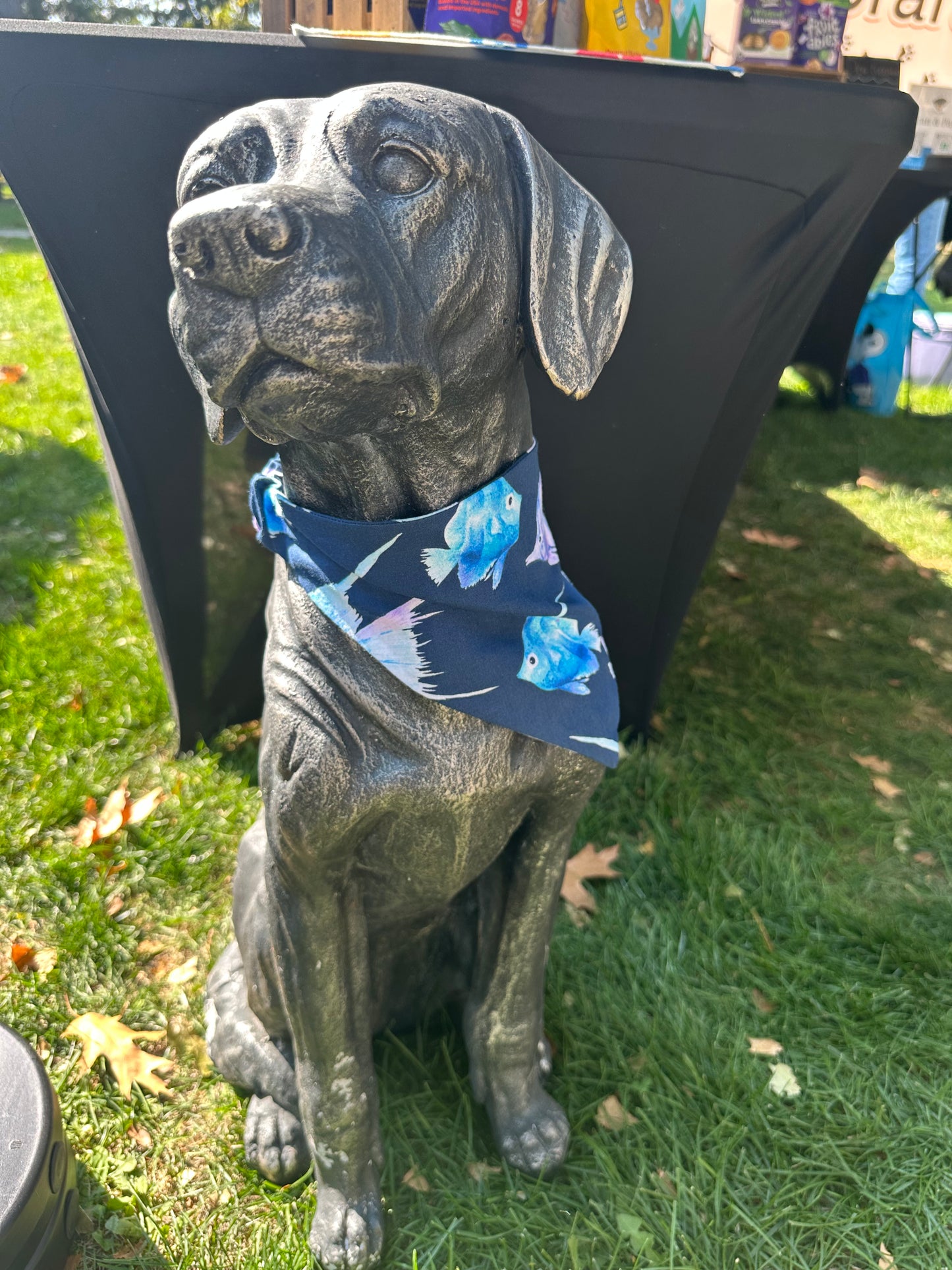 Blue fish scrunchie bandana