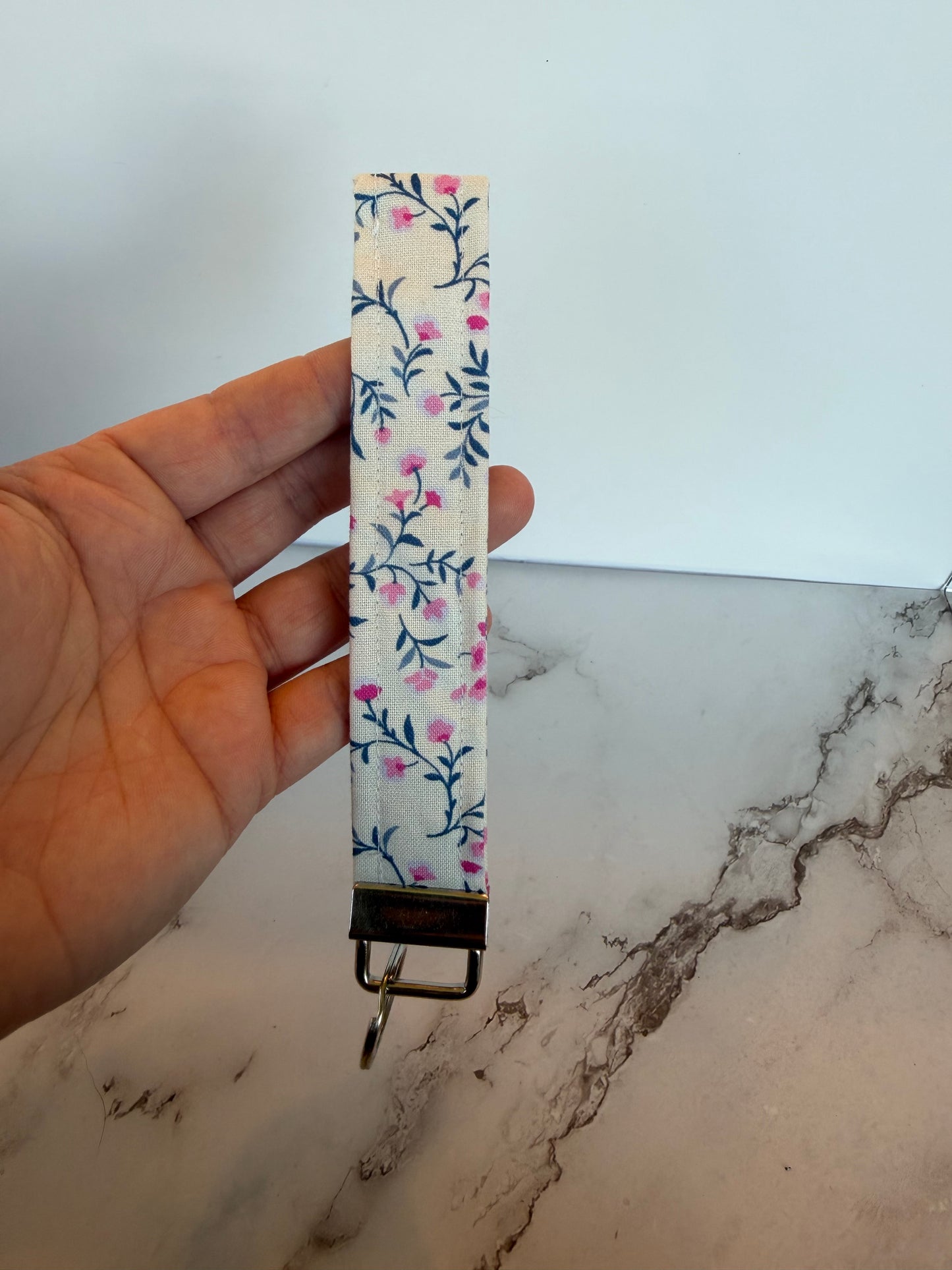 Wristlet keychain