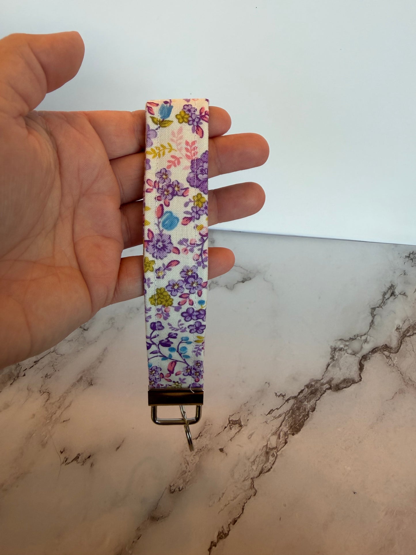 Wristlet keychain